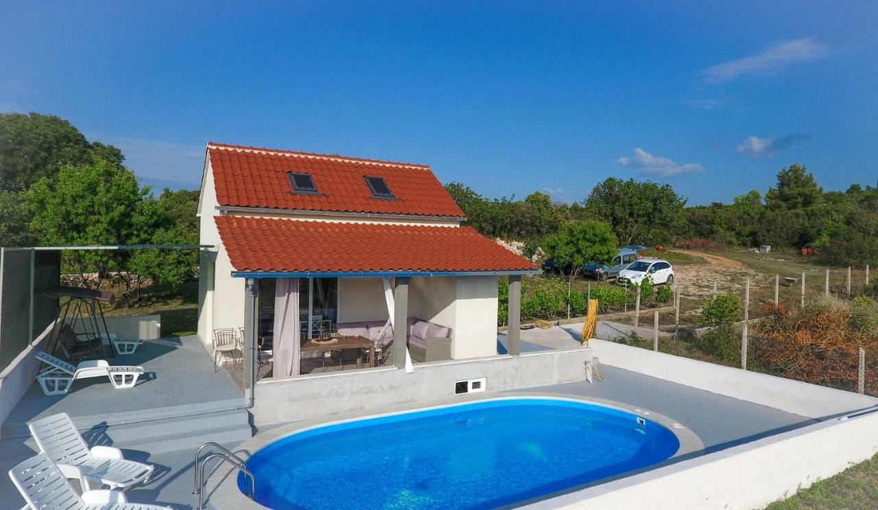 Villa Baras Garden - House With Pool Mirce Esterno foto