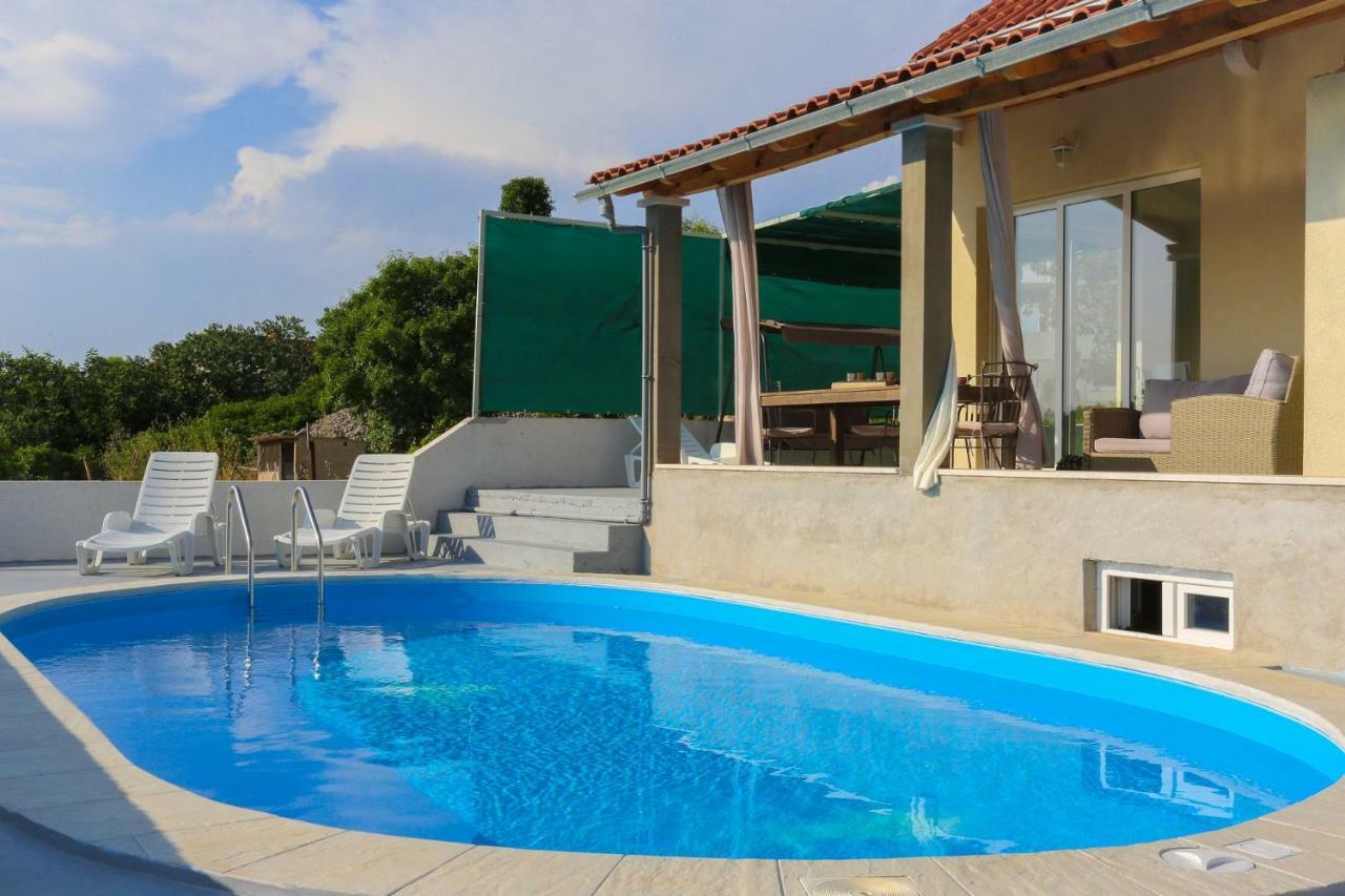 Villa Baras Garden - House With Pool Mirce Esterno foto