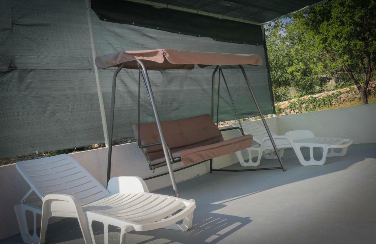 Villa Baras Garden - House With Pool Mirce Esterno foto